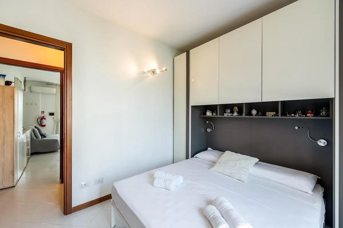 Free Wi-Fi Terrazza Con Vista Metro 5 Min Διαμέρισμα Sesto San Giovanni